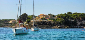 Villa triplex dominant sur la mer